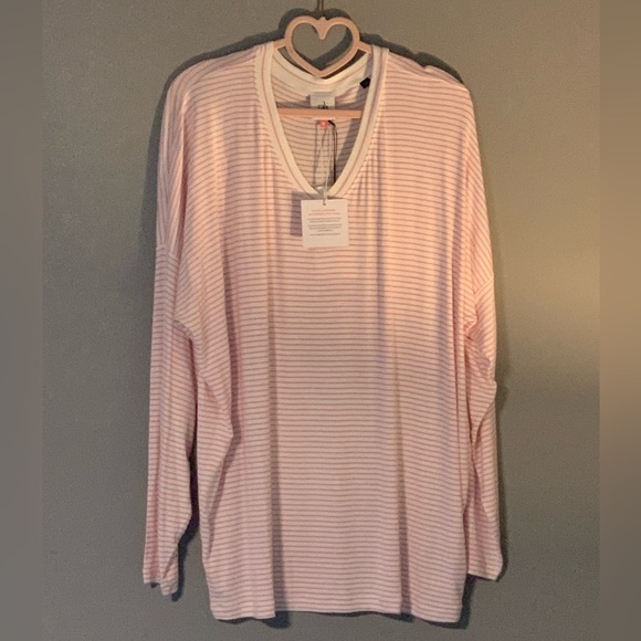 ☀️SALE☀️Heart of Cabi Pink & white striped, drop shoulder, long sleeve, Vneck. - Picture 1 of 5